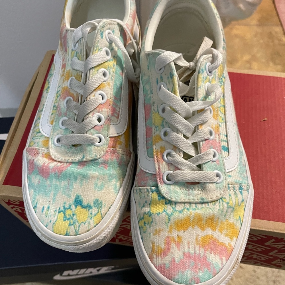 Van sneakers